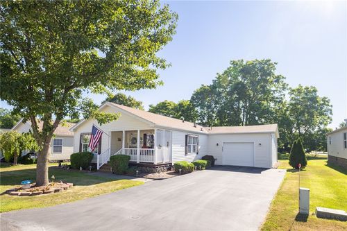 4283 Canalside Dr, Palmyra, NY, 14522-9004 | Card Image