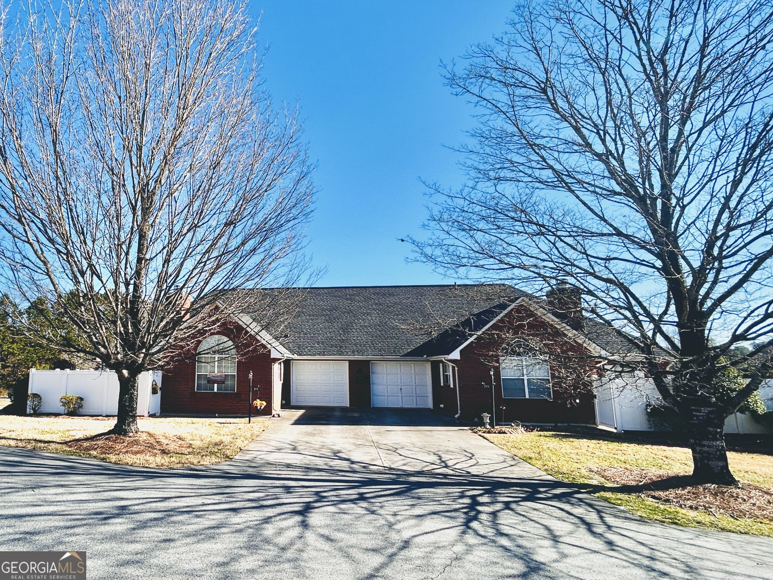 San Dell Way, Caledonia, WI 53402