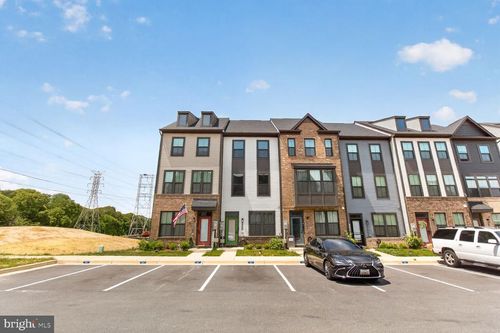 7832 Yona Ct, GLEN BURNIE, MD, 21060-8906 | Card Image