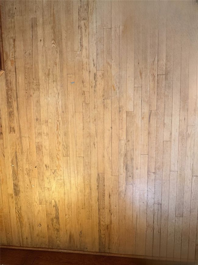 Original hardwood in office | Image 19