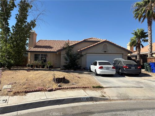11730 Dana Dr, Adelanto, CA, 92301-4522 | Card Image