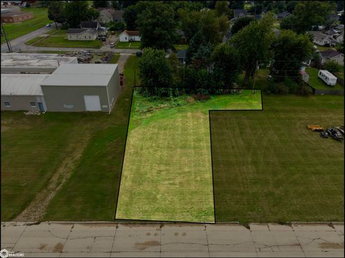1103 Turner St, Marshalltown, IA, 50158 | Card Image