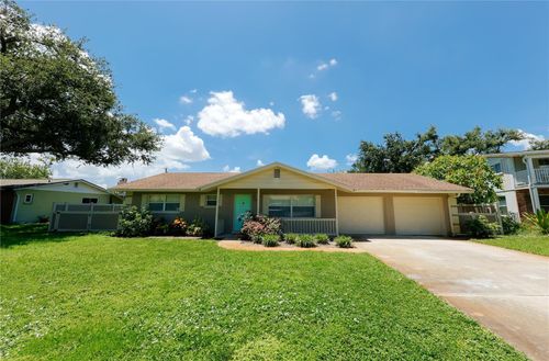 5211 24th Avenue Dr W, Bradenton, FL, 34209-5619 | Card Image