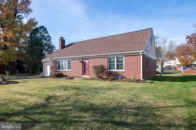 716 Farmingdale Road, House other with 2 bedrooms, 1 bathrooms and null parking in LANCASTER PA | Image 2