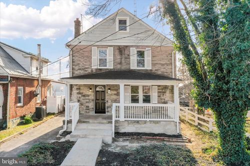 405 Bowers St, MARTINSBURG, WV, 25401-3131 | Card Image