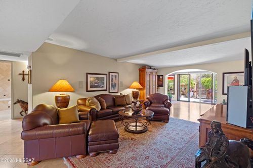 57 E Mediterranean Dr, Oro Valley, AZ, 85704-6420 | Card Image