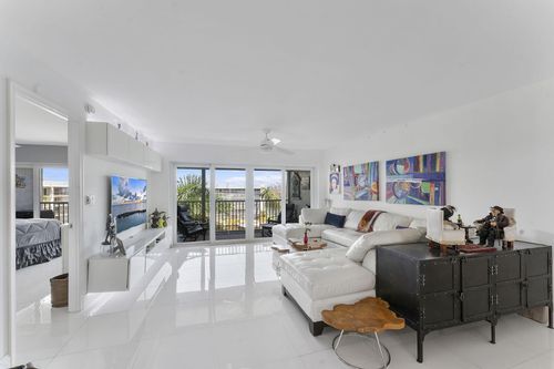 apt-634-1523 E Hillsboro Blvd, Deerfield Beach, FL, 33441-4343 | Card Image