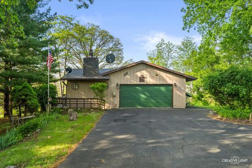 27 Clearwater Pt, Putnam, IL, 61560-9503 | Card Image