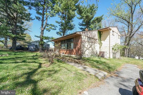 3433 Rollingview Ct, Ellicott City, MD, 21042-3732 | Card Image