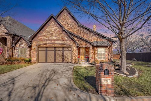 unit-501-223 Wood St, Grapevine, TX, 76051-3681 | Card Image