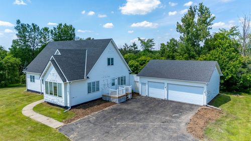 23865 Country Ln, Loretto, MN, 55357 | Card Image