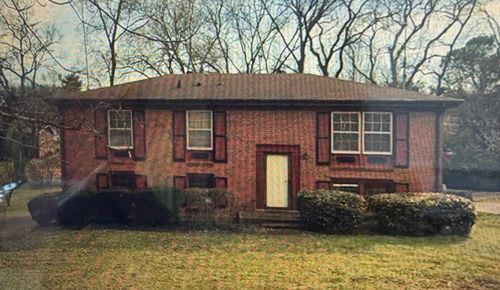 5009 Bonnameade Dr, Hermitage, TN, 37076-1807 | Card Image