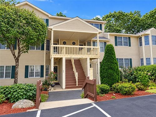 58 Scenic Dr, West Warwick, RI, 02893-5494 | Card Image