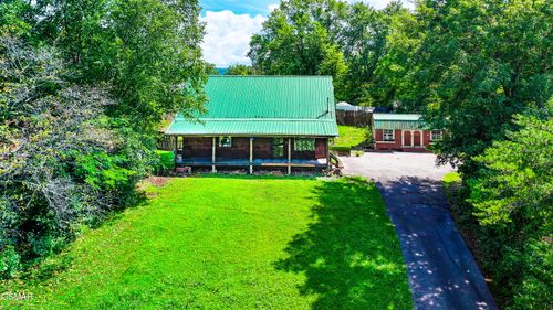 2020 Arch Rock Dr, Sevierville, TN, 37876-6216 | Card Image