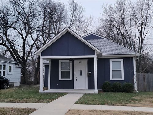 327 W Walnut Avenue, Osawatomie, KS, 66064 | Card Image