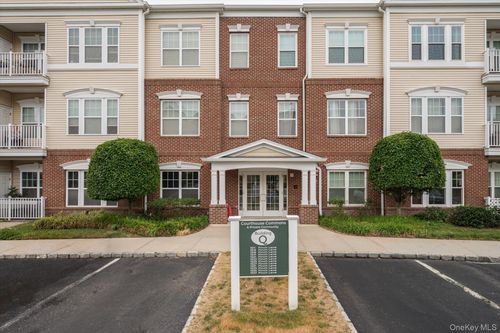 1525-1525 Building Q Finch Lane, Islip, NY, 11722 | Card Image