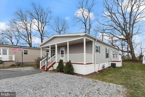 212 Amber Circle, NEW HOLLAND, PA, 17557 | Card Image