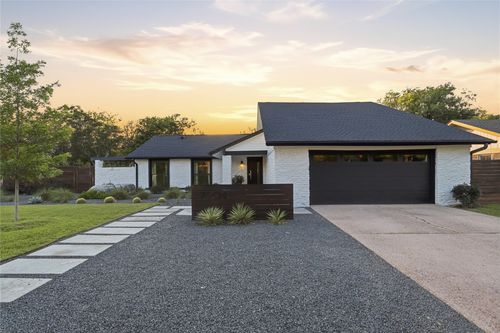 7004 Greenock St, Austin, TX, 78749-2406 | Card Image