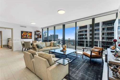 4609-1000 Brickell Plz, Miami, FL, 33131-3833 | Card Image