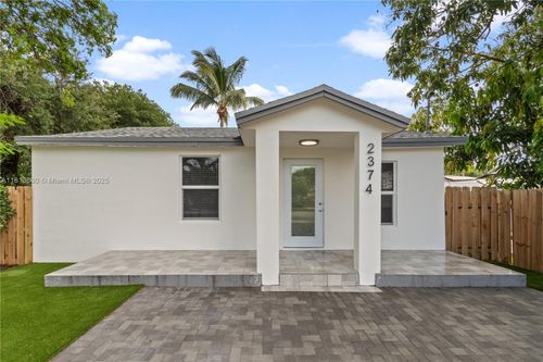 2374 Nw 56th St, Miami, FL, 33142-2928 | Card Image