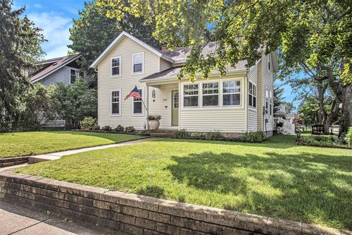 532 Main Ave, Zeeland, MI, 49464-1354 | Card Image