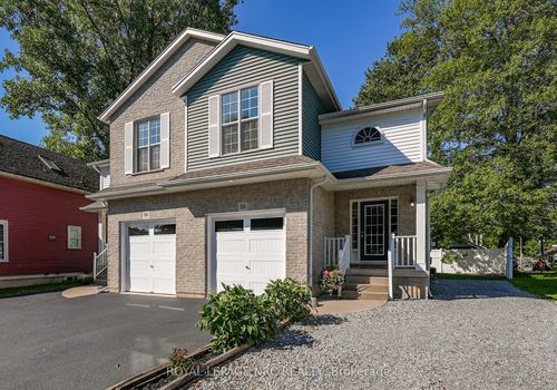 58 Queens Cir, Fort Erie, ON, L0S1N0 | Card Image