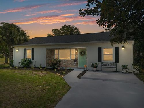 8795 101st Ct, Vero Beach, FL, 32967-3385 | Card Image