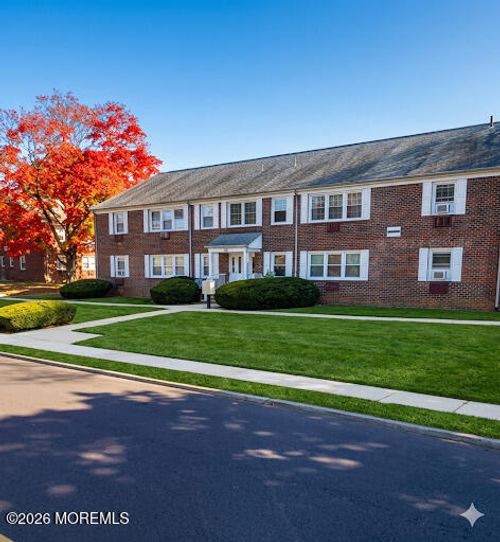 e-62 Stonehurst Blvd, Freehold, NJ, 07728-5707 | Card Image