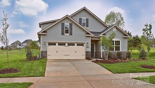 26 Forestdale Rd, Hendersonville, NC, 28792-0646 | Card Image