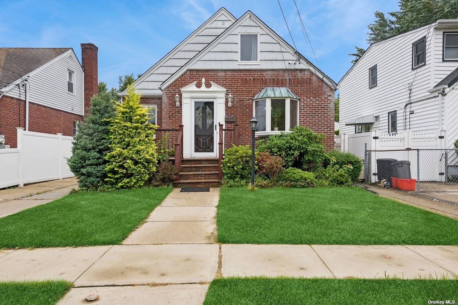 Phoebe St, Franklin Square, NY 11010