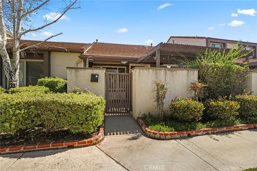 24662 Golfview Dr, Valencia, CA, 91355 | Card Image