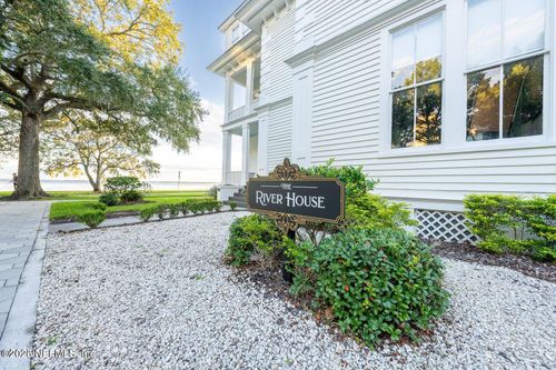 3-2105 River Blvd, JACKSONVILLE, FL, 32204-4469 | Card Image
