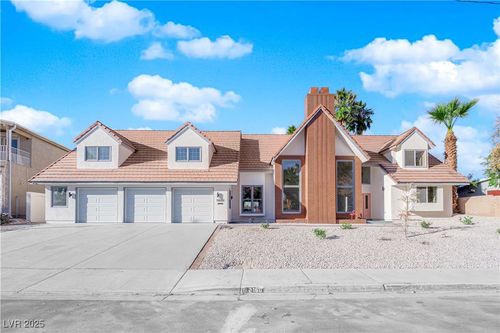 2160 Pueblo Circle, Las Vegas, NV, 89169 | Card Image