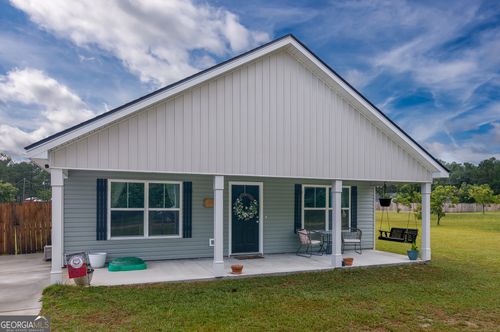 71 Church St, Collins, GA, 30421-7136 | Card Image