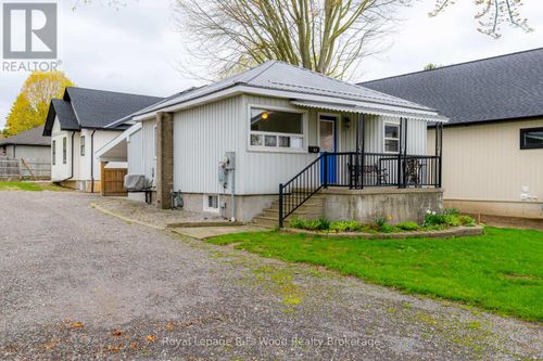 22 North Street E, Tillsonburg, ON, N4G1B3 | Card Image