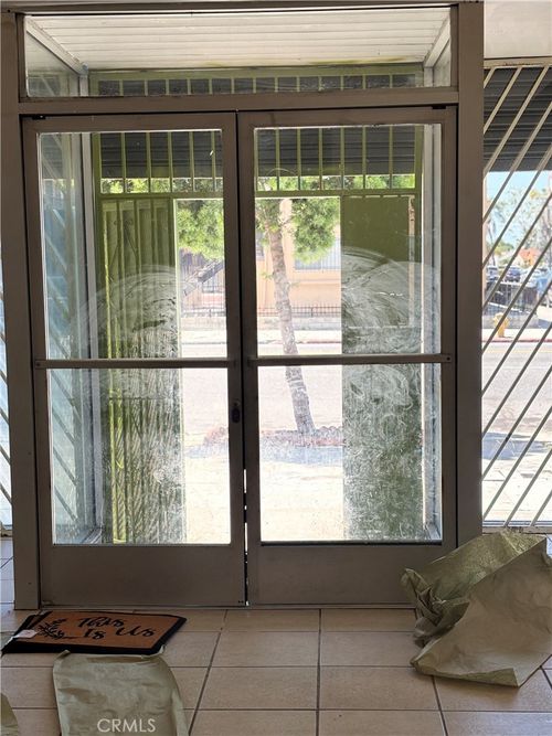 7702 S Western Avenue, Los Angeles, CA, 90047 | Card Image