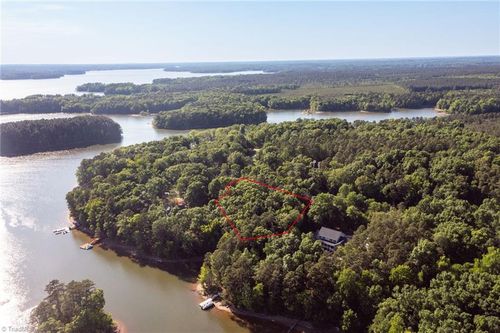 345 Emerald Isle Ct, Lexington, NC, 27292-7785 | Card Image