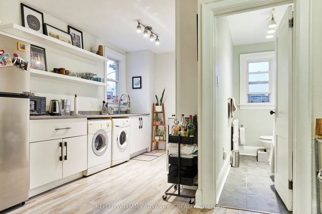 233 Kingston Rd, Home with 3 bedrooms, 3 bathrooms and 2 parking in Toronto ON | Image 20