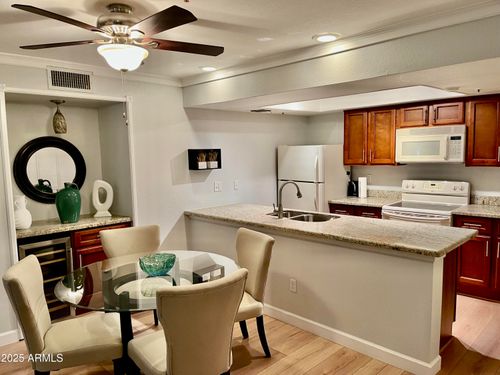 261-7777 E Main St, Scottsdale, AZ, 85251-4642 | Card Image