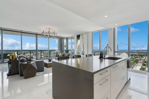 unit-4001-100 E Las Olas Blvd, Fort Lauderdale, FL, 33301-2780 | Card Image