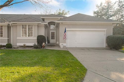 4315 Davidson Dr, Independence, MO, 64055-6783 | Card Image