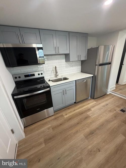 1-2037 N 9th St, PHILADELPHIA, PA, 19122 | Card Image