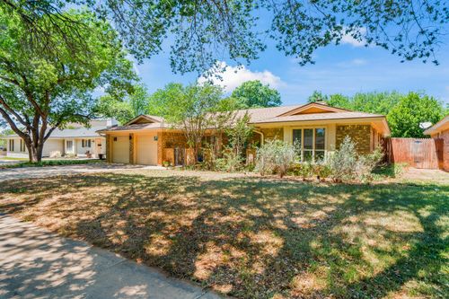 3428 68th Dr, Lubbock, TX, 79413-6122 | Card Image