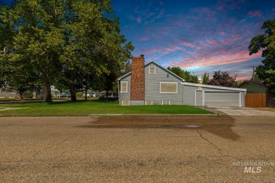 124 S Juniper St., House other with 3 bedrooms, 2 bathrooms and 2 parking in Nampa ID | Image 2