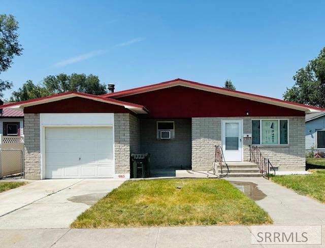 Stout Ave, Blackfoot, ID 83221