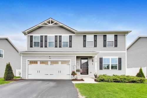 470 E Meadowdale Cir, Hampshire, IL, 60140-6812 | Card Image