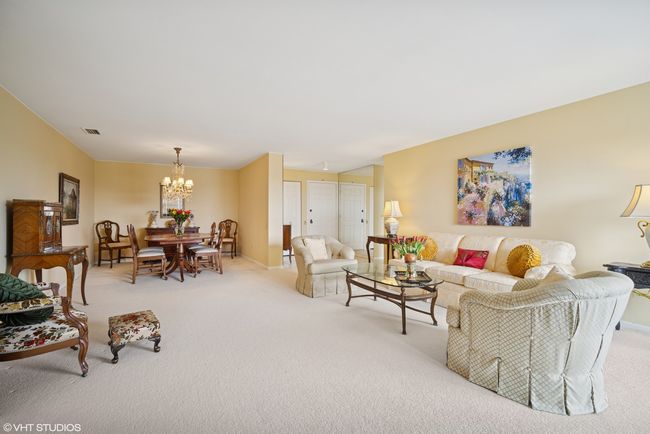 APT-512 - 1771 Mission Hills Rd, Condo with 2 bedrooms, 2 bathrooms and 1 parking in Northbrook IL | Image 9