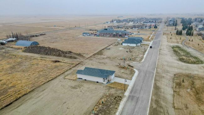 112 E 300 S, House other with 2 bedrooms, 2 bathrooms and 4 parking in Raymond AB | Image 25