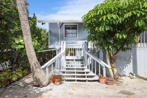 212 Pilot St, BOCA GRANDE, FL, 33921-1159 | Card Image