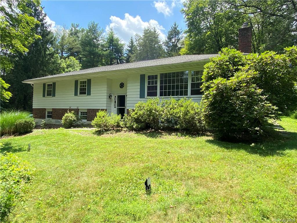 Overlook Rd, Poughkeepsie, NY 12603